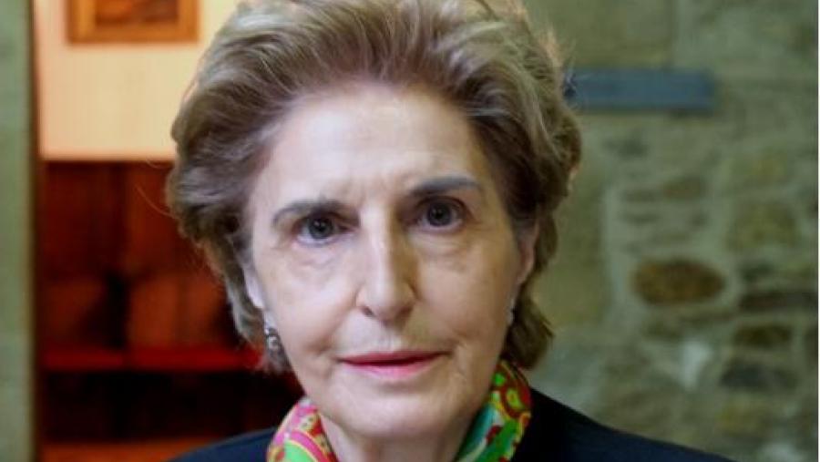 A profesora Teodora Torres manten un constante contacto con docentes e investigadores da área de Dereito Civil. Foto: Servimav-USC A profesora Teodora Torres manten un constante contacto con docentes e investigadores da área de Dereito Civil. Foto: Servimav-USC