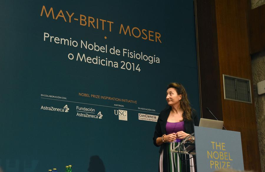 Momento de la conferencia de May-Britt Moser Momento de la conferencia de May-Britt Moser