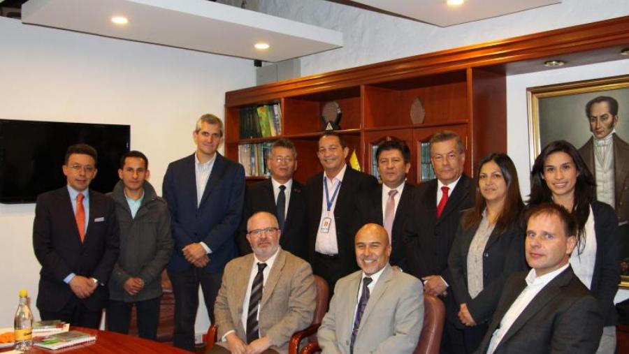 Amiama, terceiro pola esquerda, co reitor de Uniagraria e outros expertos internacionais convidados a CIIECI 2018 Amiama, terceiro pola esquerda, co reitor de Uniagraria e outros expertos internacionais convidados a CIIECI 2018