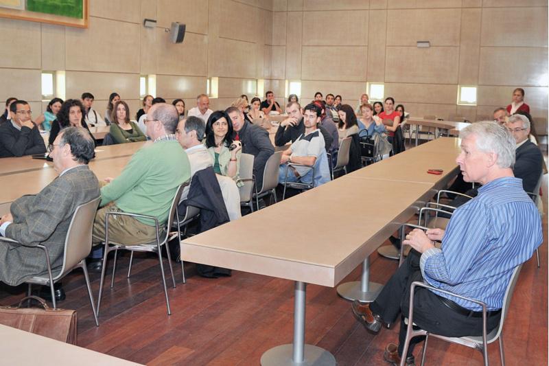 O Nobel de Medicina Richard Roberts intervén este xoves en Conciencia cunha conferencia sobre bacterias O Nobel de Medicina Richard Roberts intervén este xoves en Conciencia cunha conferencia sobre bacterias