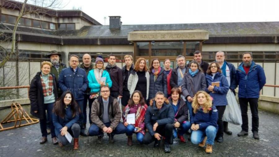 Docentes e investigadores da USC participantes no curso sobre produción de carne de vacún de calidade en Galicia Docentes e investigadores da USC participantes no curso sobre produción de carne de vacún de calidade en Galicia