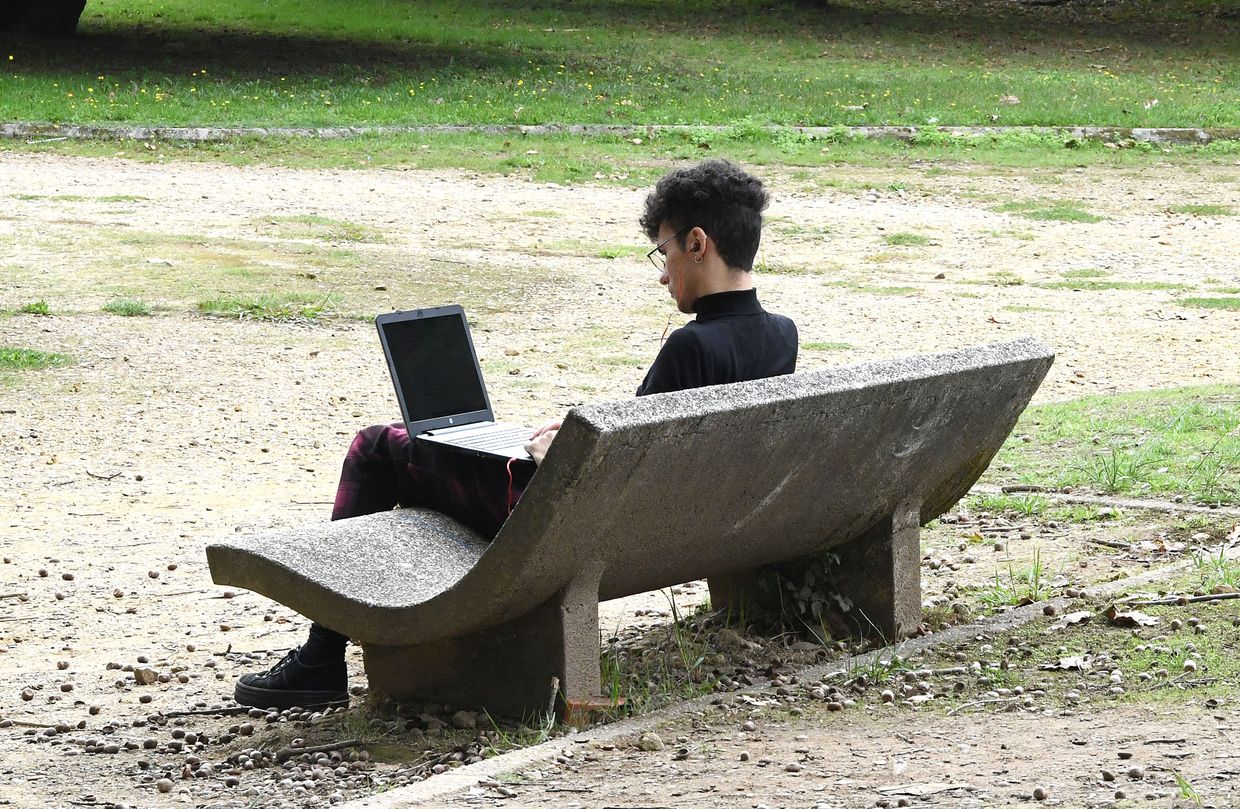 un estudante un estudante