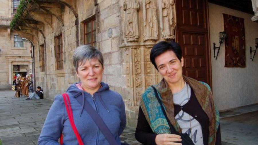 Vanna Meloni e Alessandra Casu interesáronse polas rutinas de traballo relativas á difusión da actividade universitaria nos campus de Santiago e Lugo Vanna Meloni e Alessandra Casu interesáronse polas rutinas de traballo relativas á difusión da actividade universitaria nos campus de Santiago e Lugo