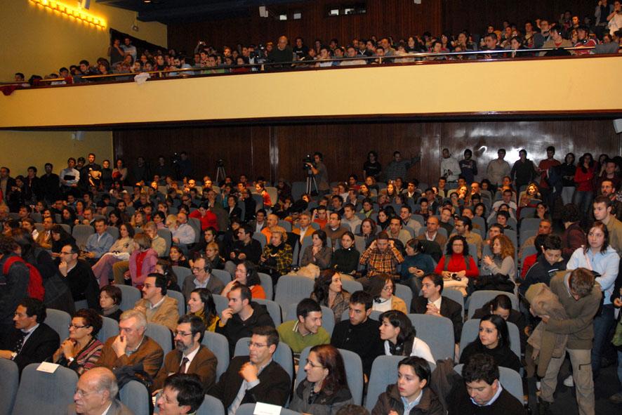 Público asistente a la conferencia de John F. Nash Jr. Público asistente a la conferencia de John F. Nash Jr.
