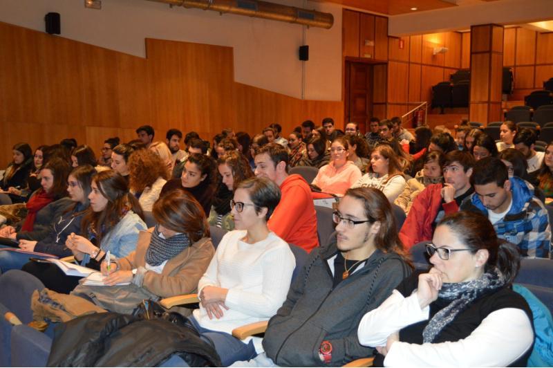 Profesionais da Once asesoran a a estudantes de Formación do Profesorado en atención educativa a nenos con sordocegueira Profesionais da Once asesoran a a estudantes de Formación do Profesorado en atención educativa a nenos con sordocegueira