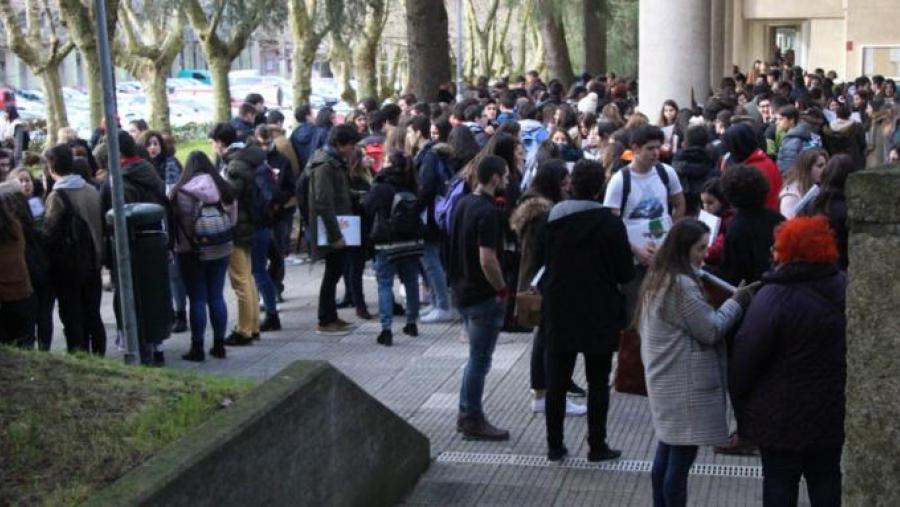 O alumnado pode participar en varios itinerarios que percorren Campus Vida e o Campus Norte (na imaxe). Foto: Servimav-USC O alumnado pode participar en varios itinerarios que percorren Campus Vida e o Campus Norte (na imaxe). Foto: Servimav-USC