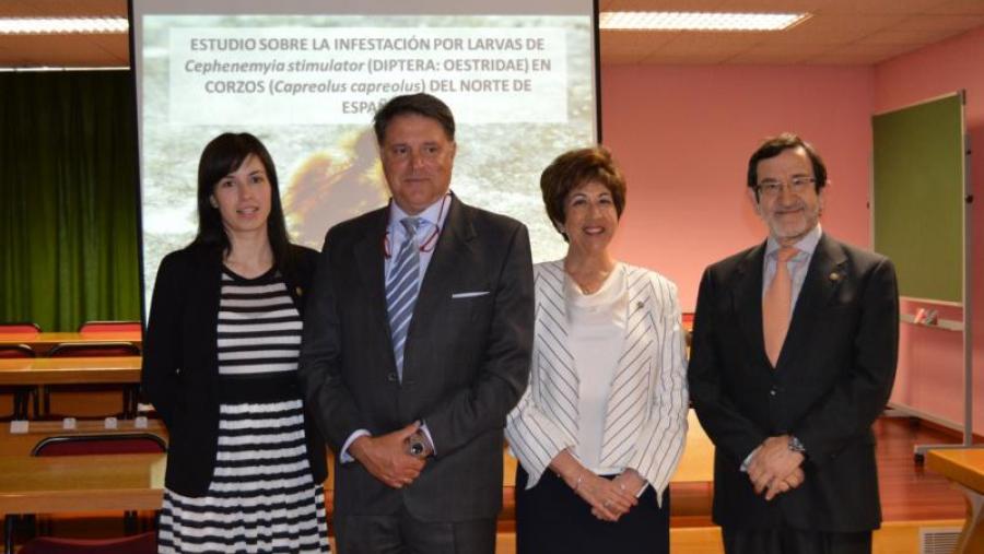 Arias, Pajares, Morrondo e Díez, na Facultade de Veterinaria da USC Arias, Pajares, Morrondo e Díez, na Facultade de Veterinaria da USC