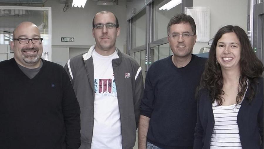 Investigadores do CIQUS da Universidade de Santiago deseñan un sensor específico para detectar proteínas implicadas en procesos canceríxenos Investigadores do CIQUS da Universidade de Santiago deseñan un sensor específico para detectar proteínas implicadas en procesos canceríxenos