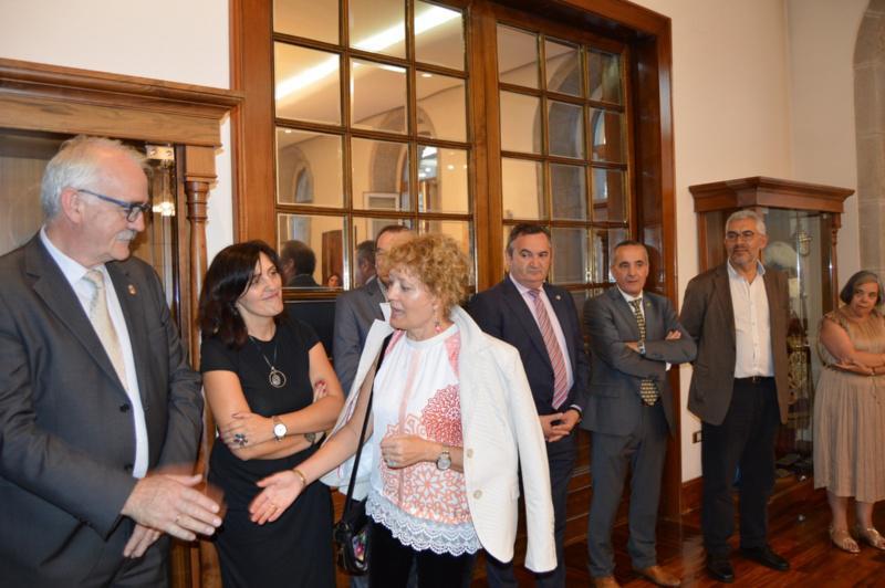 O reitor da USC apoia a Facultade de Veterinaria ante o comité internacional de avaliación da EAEVE O reitor da USC apoia a Facultade de Veterinaria ante o comité internacional de avaliación da EAEVE
