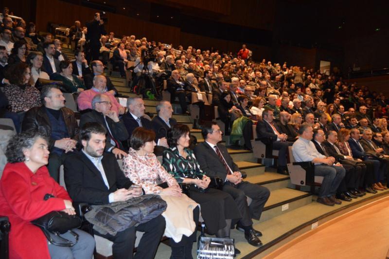 A Escola Politécnica Superior de Enxeñaría da USC recibe o XVIII Premio Aresa no 50 aniversario da súa creación A Escola Politécnica Superior de Enxeñaría da USC recibe o XVIII Premio Aresa no 50 aniversario da súa creación