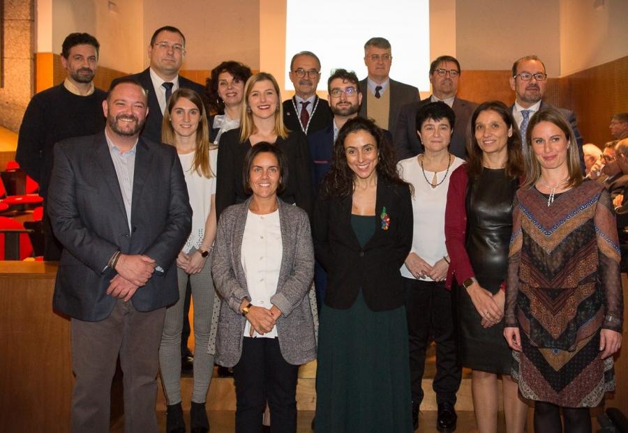 Foto de familia dos premiados xunto ao reitor Antonio López Foto de familia dos premiados xunto ao reitor Antonio López
