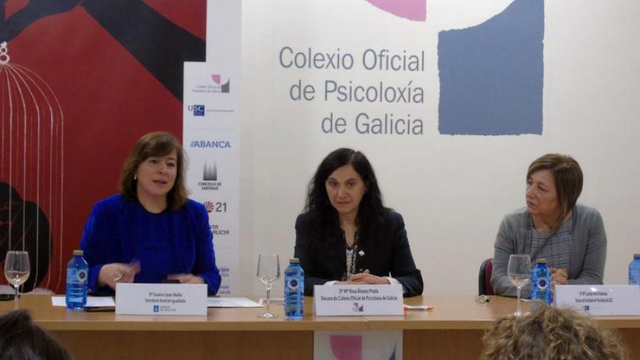 De dereita a esquerda, Lourdes Mirón, Rosa Álvarez e Susana López. Foto: COPG De dereita a esquerda, Lourdes Mirón, Rosa Álvarez e Susana López. Foto: COPG