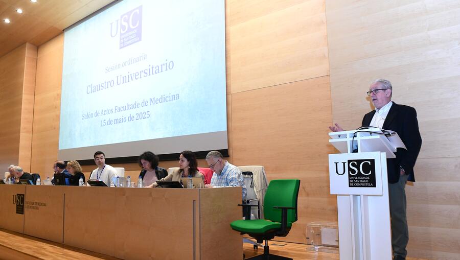 O Valedor da Comunidade Universitaria presentou o seu infome dos anos 23 e 24. Foto: Santi Alvite O Valedor da Comunidade Universitaria presentou o seu infome dos anos 23 e 24. Foto: Santi Alvite