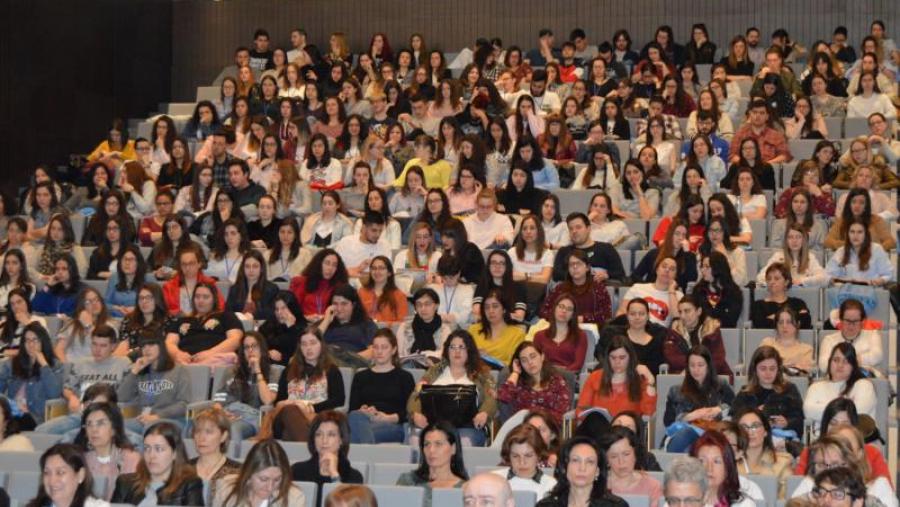 Asistentes ás xornadas 'Novos retos profesionais', organizadas pola Escola Universitaria de Enfermaría de Lugo no Hula Asistentes ás xornadas 'Novos retos profesionais', organizadas pola Escola Universitaria de Enfermaría de Lugo no Hula