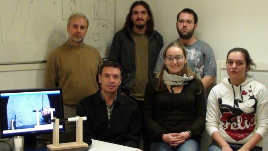 Un equipo de psicólogos da Universidade de Santiago investiga se os nenos e nenas autistas teñen dificultades para aprender por imitación Un equipo de psicólogos da Universidade de Santiago investiga se os nenos e nenas autistas teñen dificultades para aprender por imitación