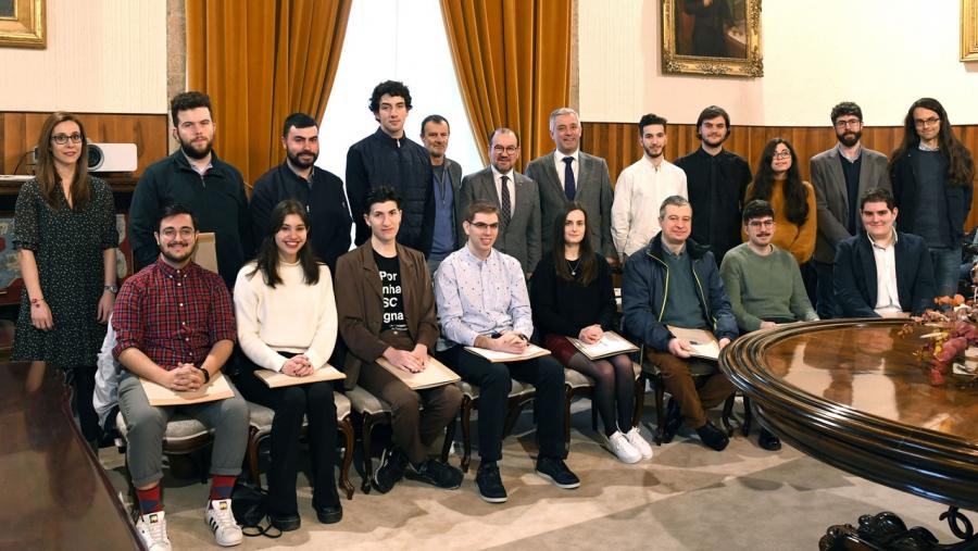 Foto de familia cos premiados. FOTO: Santi Alvite Foto de familia cos premiados. FOTO: Santi Alvite
