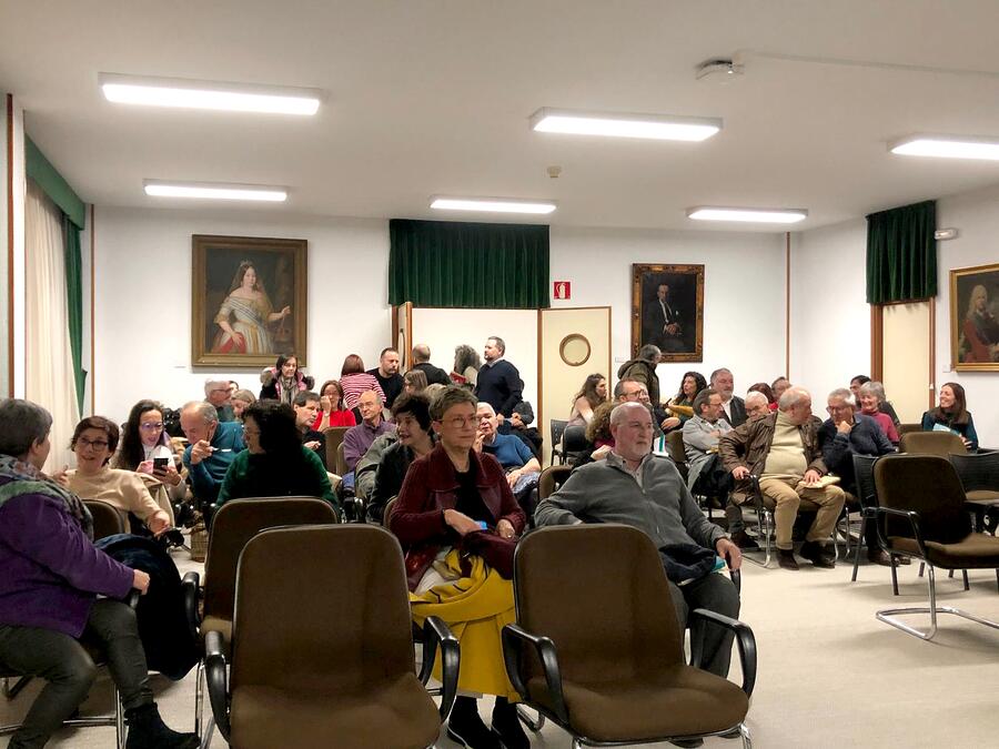 Parte do público asistente ao evento Parte do público asistente ao evento
