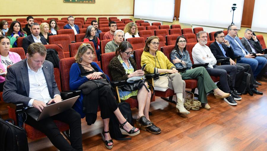 Asistentes ao acto. FOTO: Santi Alvite Asistentes ao acto. FOTO: Santi Alvite