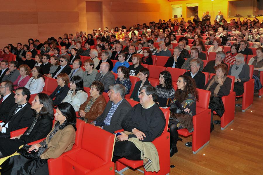 Público asistente á conferencia de Sir Roger Penrose Público asistente á conferencia de Sir Roger Penrose