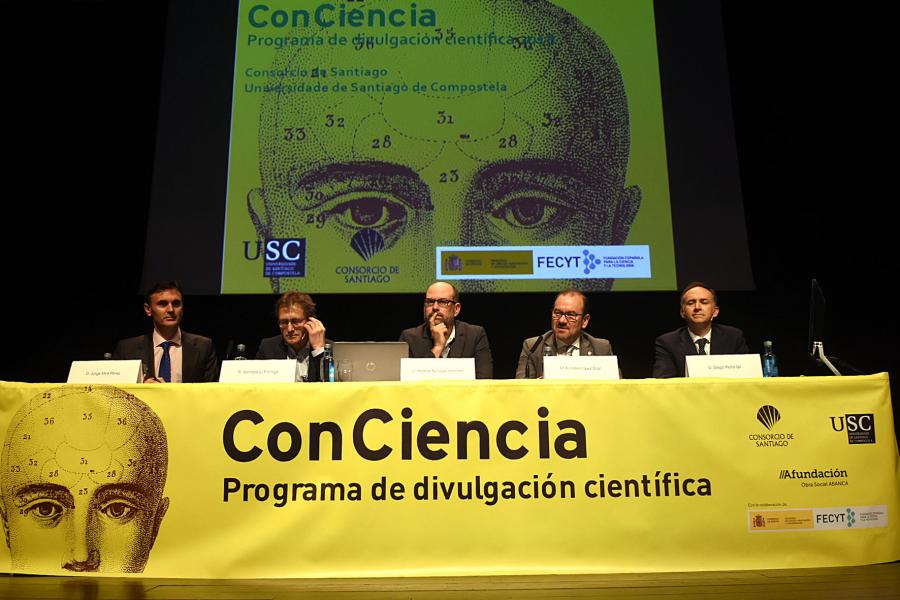 Momento de la conferencia de Bernard L. Feringa Momento de la conferencia de Bernard L. Feringa