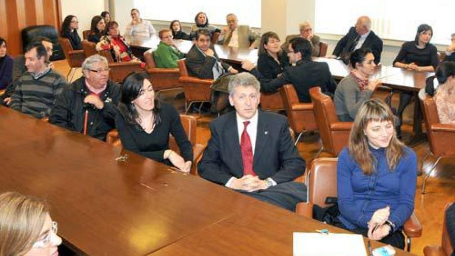 Ao acto asistiu un nutrido grupo de compañeiros e amigos Ao acto asistiu un nutrido grupo de compañeiros e amigos