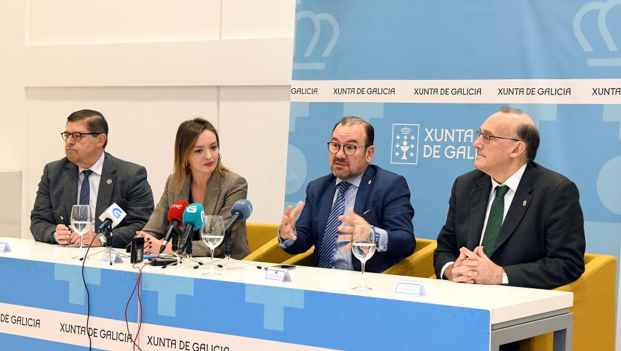 A conselleira e os reitores fixeron unha valoración desta iniciativa nun acto na Cidade da Cultura. Foto: Santi Alvite De esquerda a dereita Julio Abalde, Fabiola García, Antonio López e Manuel Reigosa