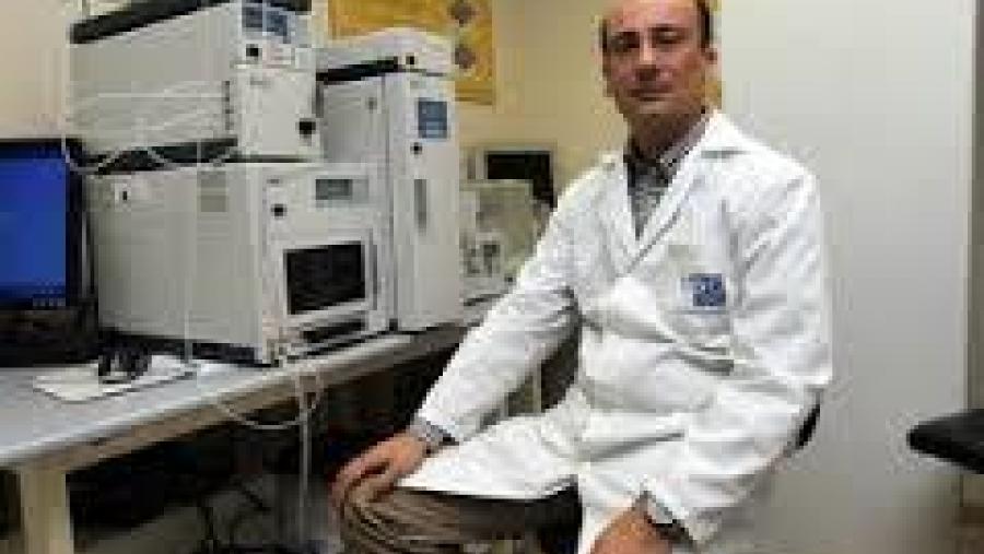 Manuel Vázquez, no seu laboratorio do campus de Lugo Manuel Vázquez, no seu laboratorio do campus de Lugo