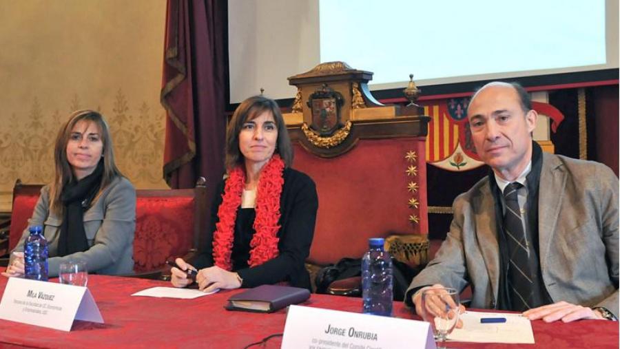 Especialistas internacionais buscan na USC respostas á crise Especialistas internacionais buscan na USC respostas á crise