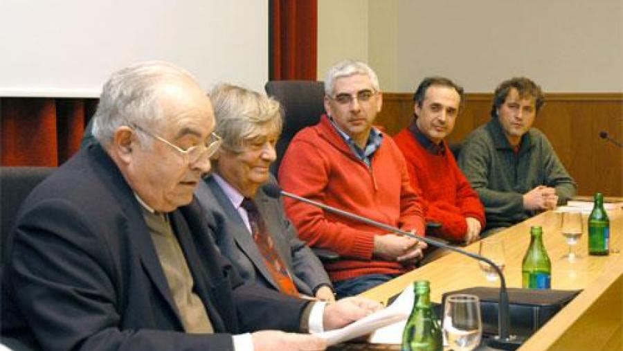 A mesa redonda celebrouse na Facultade compostelá de Filosofía A mesa redonda celebrouse na Facultade compostelá de Filosofía