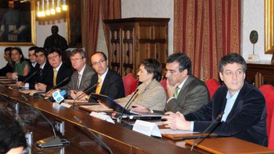 O acto de entrega de premios estivo presido polo reitor compostelán Senén Barro O acto de entrega de premios estivo presido polo reitor compostelán Senén Barro