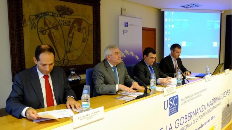 De esquerda a dereita, Luís Míguez, Juan Viaño, Juan Maneiro e Julio Jorge Urbina. Foto: Servimav-USC De esquerda a dereita, Luís Míguez, Juan Viaño, Juan Maneiro e Julio Jorge Urbina. Foto: Servimav-USC