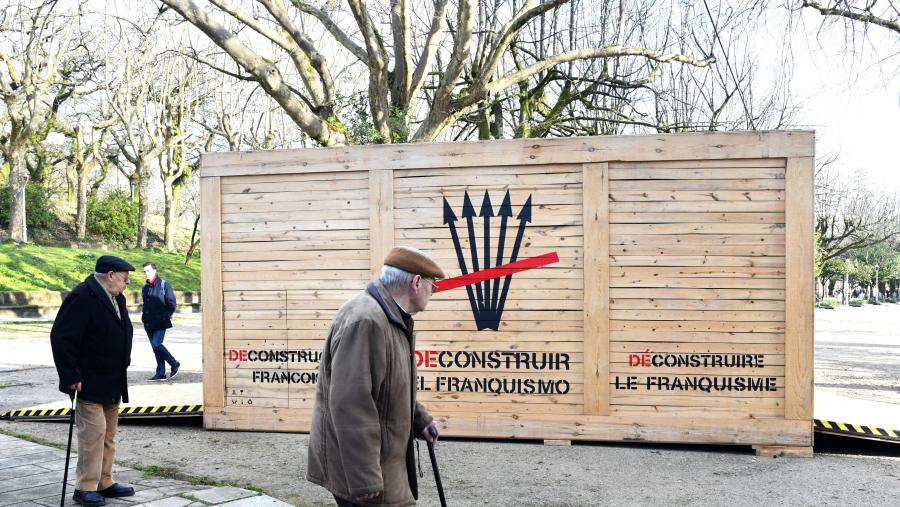 A mostra poderá visitarse na Alameda compostelá ata o 6 de febreiro. Foto: Santi Alvite A mostra poderá visitarse na Alameda compostelá ata o 6 de febreiro