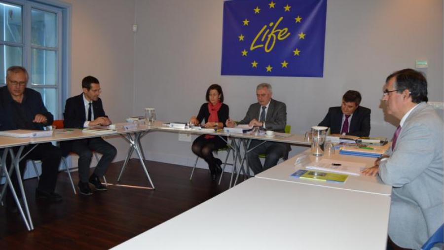De esquerda a dereita, Iglesias, Barreiro, López, Viaño, Cela e Pablo Ramil, na reunión do consello de goberno do Ibader De esquerda a dereita, Iglesias, Barreiro, López, Viaño, Cela e Pablo Ramil, na reunión do consello de goberno do Ibader