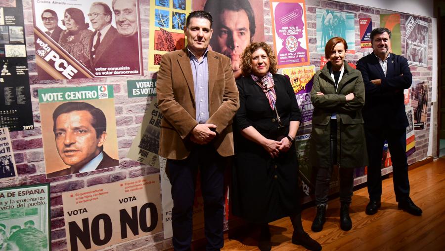 De esquerda a dereita, Óscar Martín, Rebeca Blanco, Pilar Murias e Emilio Grandío. FOTO: Santi Alvite De esquerda a dereita, Óscar Martín, Rebeca Blanco, Pilar Murias e Emilio Grandío. FOTO: Santi Alvite