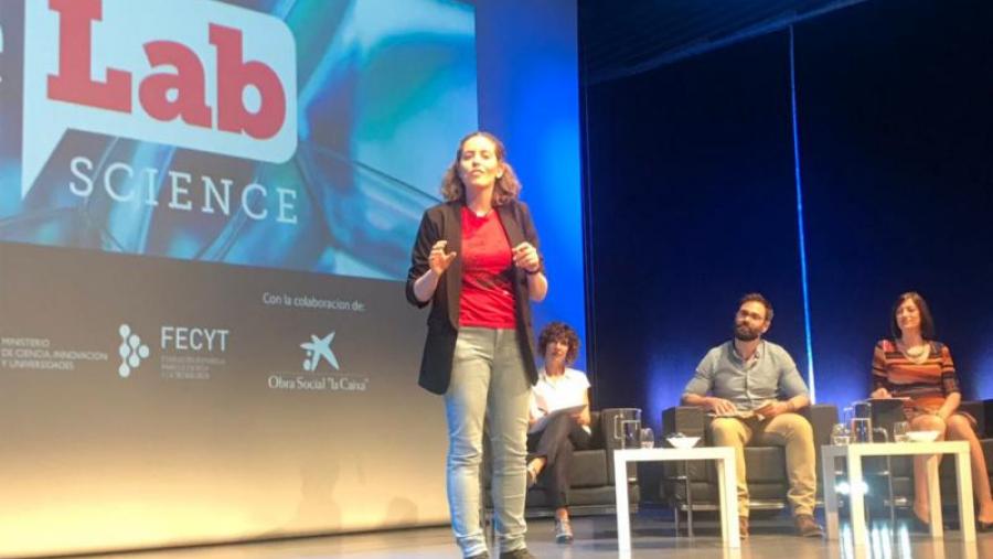 Andrea Muras, na súa actuación esta fin de semana en Sevilla. Foto: Fecyt Andrea Muras, na súa actuación esta fin de semana en Sevilla. Foto: Fecyt