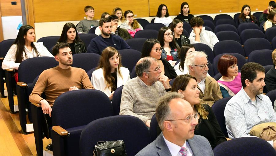 Público asistente ao acto. FOTO: Santi Alvite Público asistente ao acto. FOTO: Santi Alvite