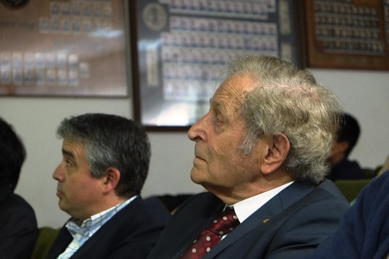 Claude Cohen-Tannoudji en la Facultad de Física Claude Cohen-Tannoudji en la Facultad de Física