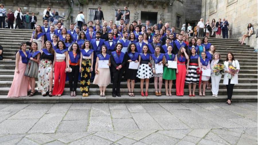 A cuarta promoción do grao en Bioloxía celebrou este sábado o acto de graduación