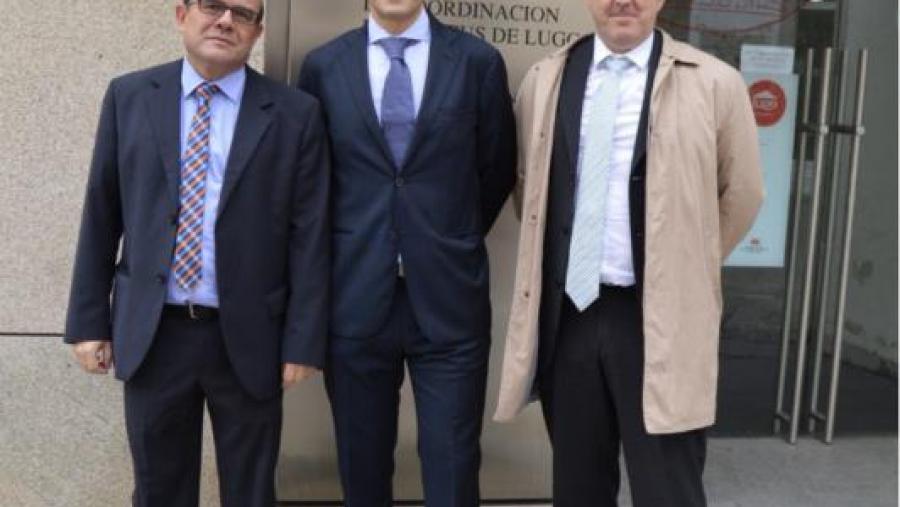 Santiago Torres Labandeira, entre os directores da súa tese de doutoramento, os profesores da USC Fernando Losada e Francisco Otero