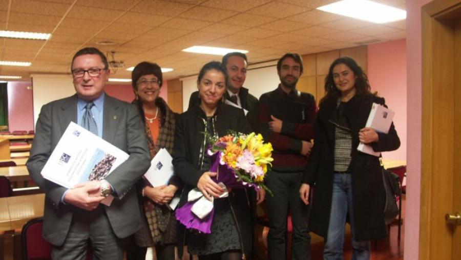 Laura María Pérez Rodríguez, xunto cos membros do tribunal da súa tese de doutoramento, en Veterinaria