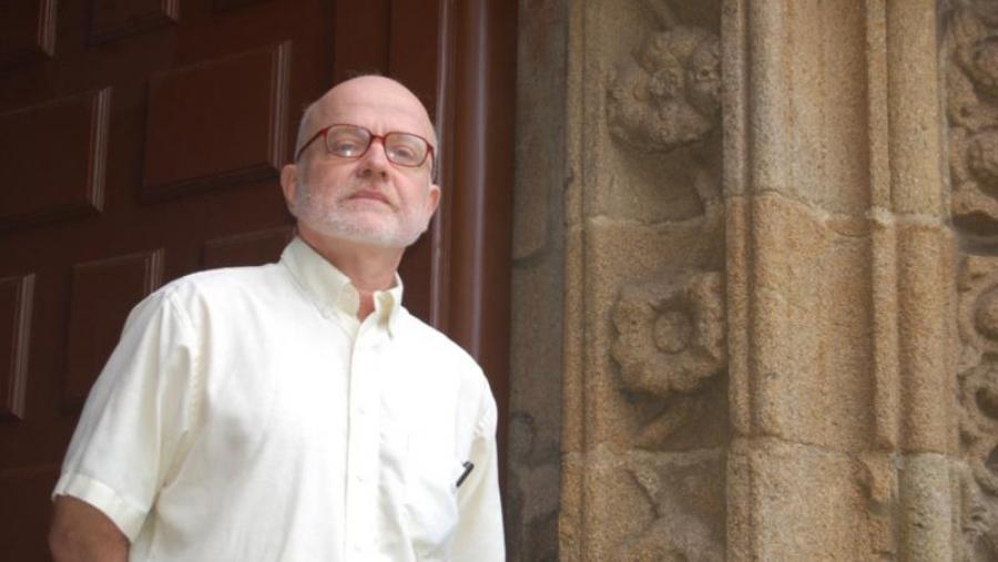 O profesor John Christian Laursen, desenvolve unha estadía na Facultade de Filosofía