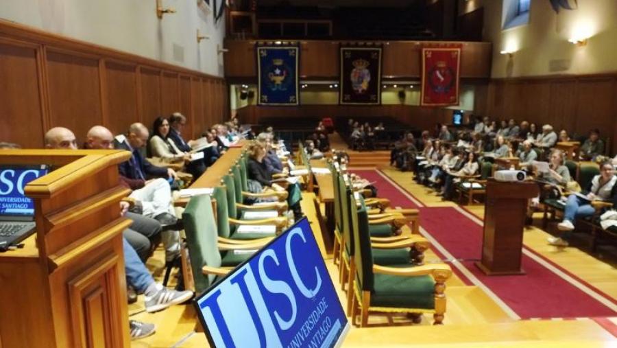 Á xuntanza asistiron representantes de máis dun cento de centros de toda Galicia. Foto: Servimav