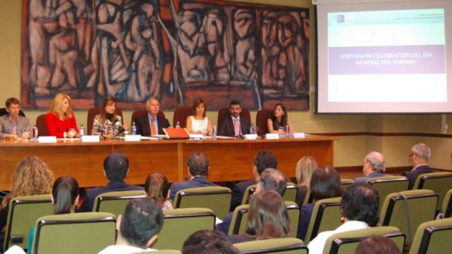 A USC analizará o martes no Día Mundial do Turismo os retos futuros do sector