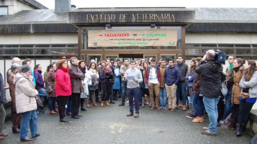Concentración celebrada este xoves diante da Facultade de Veterinaria de Lugo