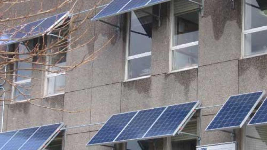 Instalación solar fotovoltaica da Facultade de Física