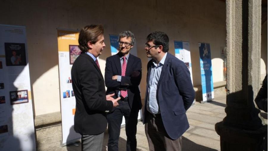 Na clausura (de esquerda a dereita), Gamallo, Teijo e Pereira (Foto: SERVIMAV-USC)