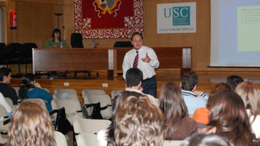 Carlos Herrero foi o encargado do relatorio inaugural