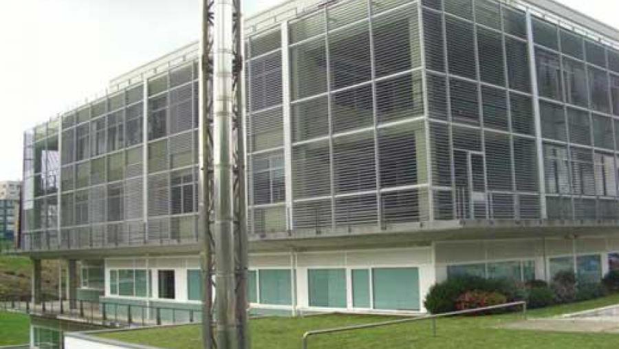 Na Escola Técnica Superior de Enxeñaría levouse a cabo o sombreado exterior