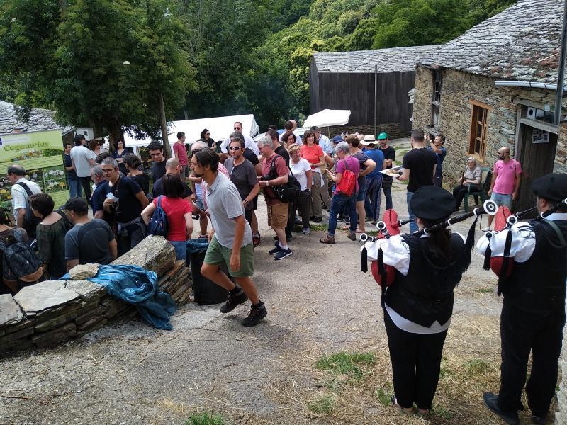 A Estación Científica da USC promociona a riqueza micolóxica do Courel nunha concorrida Festa da Cantarela