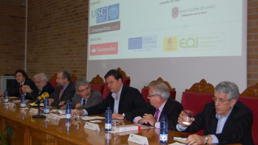 Relatores participantes na apertura do foro de emprendemento universitario 'Emprende 2020' na Facultade de ADE